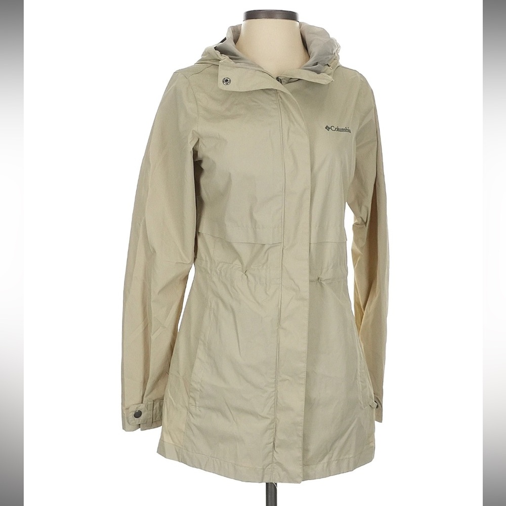 Columbia Rain Coat, size M